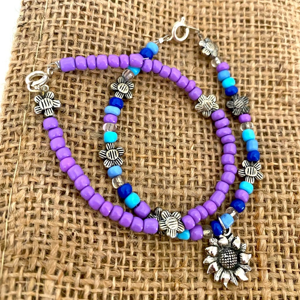 Beaded Daisy🌸🌻 Bracelet Set Blue and Purple